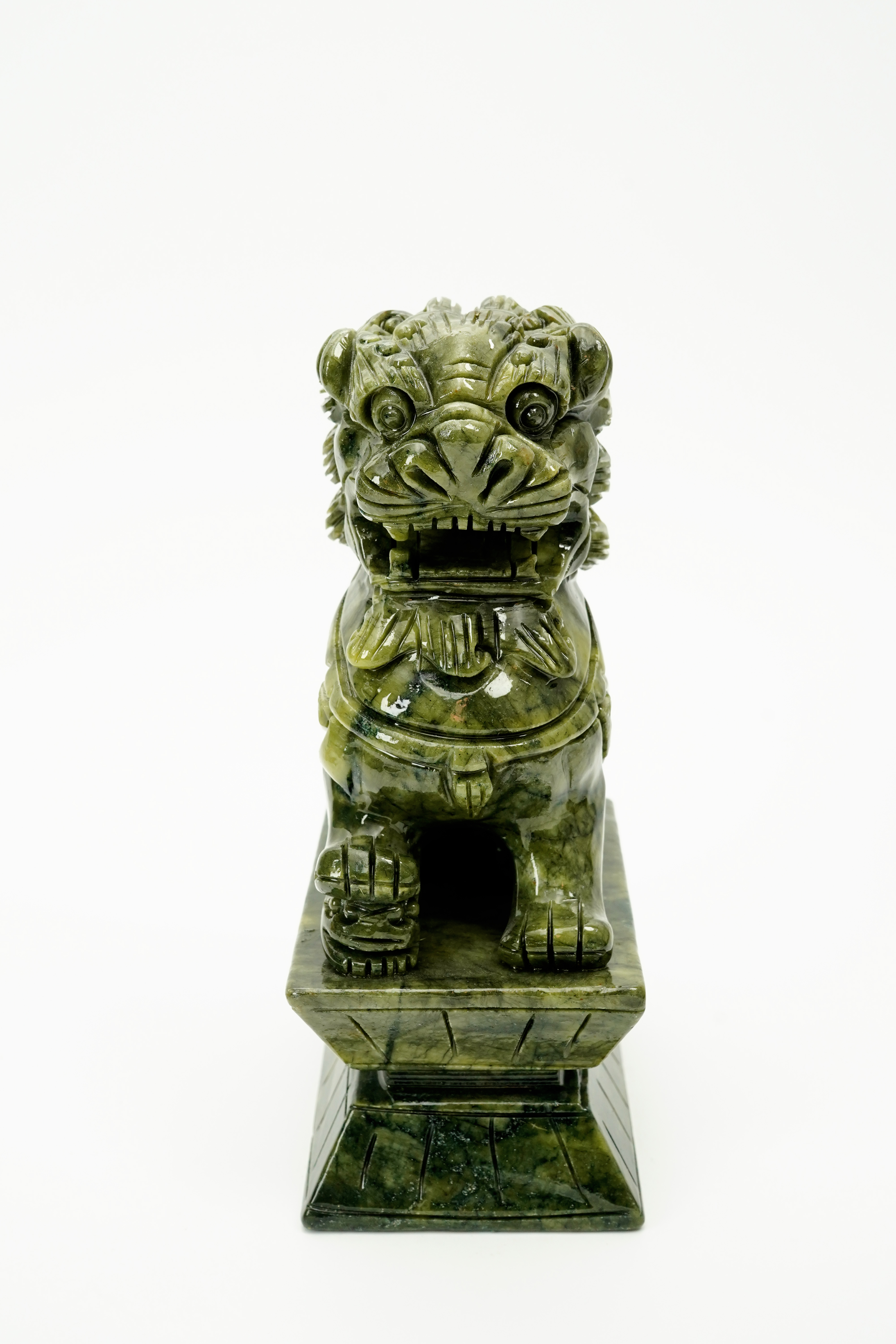 Xiuyan Jade Lion